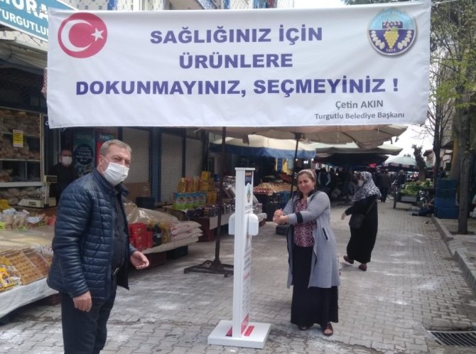 Turgutlu Belediyesinden Pazar Yerlerine El Dezenfektanı