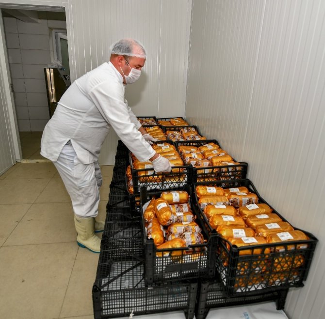 Büyükşehir Gıda Paketlerine Kavurma Da Ekledi