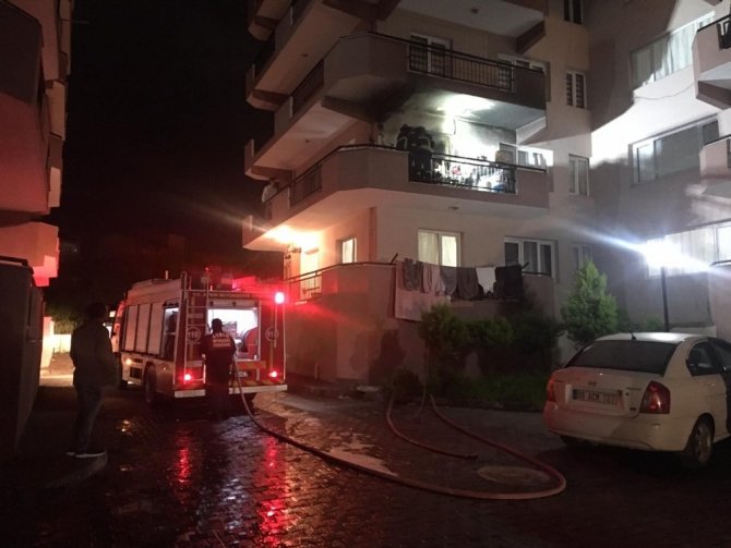 Kuşadası’nda Ev Yangını