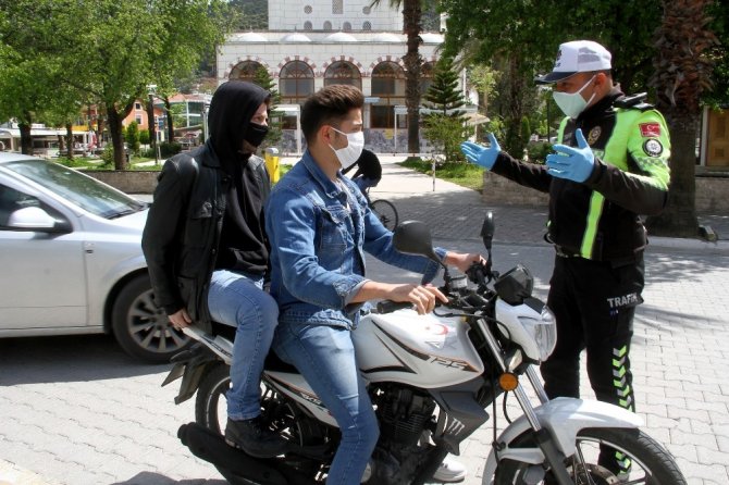 Muğla’da Motosiklete 2 Kişi Binmek Yasaklandı
