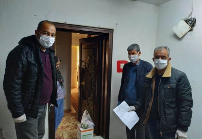 Yardım Kolileri Adreslere Teslim Ediliyor