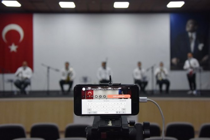 Akhisar Belediyesinden ’Online Konser’
