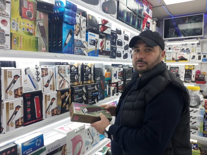 Berberler Kapandı, Tıraş Makinesi Satışları Patladı