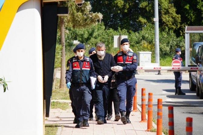 Lüks Villayı Kumarhaneye Çevirdiler