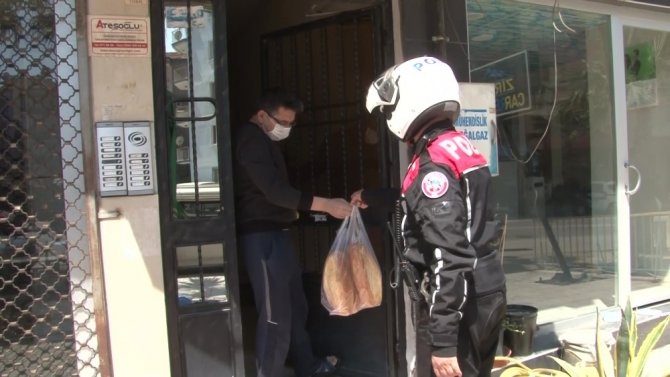 Yunus Timleri Ekmeksiz Kalan Ailenin İmdadına Yetişti