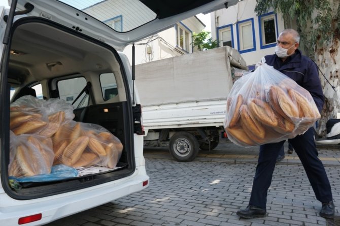 Bodrum’da 17 Bin 700 Ekmek Halka Ücretsiz Dağıtıldı