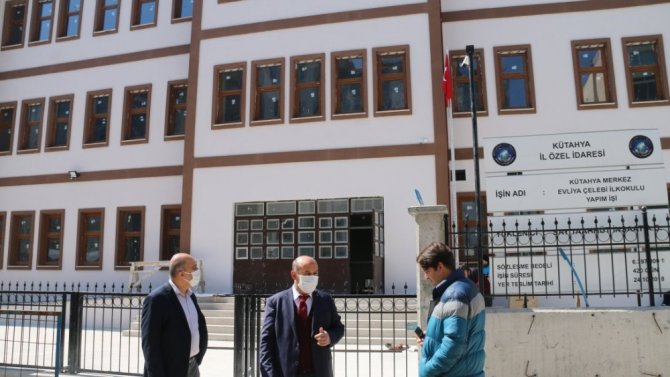 Müdür Başyiğit, Evliya Çelebi İlkokulu İnşaatında İncelemelerde Bulundu