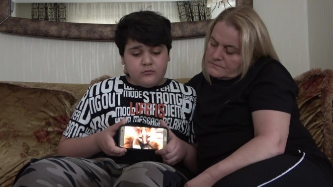 Kedisi Kaybolunca Güvenlik Kamerasına Baktı, O Detayı Fark Etti