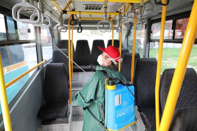 Bayraklı’da Dezenfekte Seferberliği Sürüyor