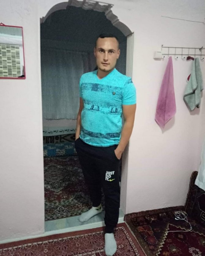 25 Yaşındaki Genç Evinde Ölü Bulundu