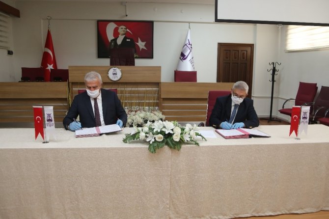 Efeler Belediyesi İle Elektrik Mühendisleri Odası Arasında İmzalar Atıldı