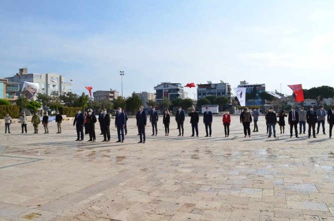 23 Nisan Didim’de Çelenk Töreniyle Kutlandı