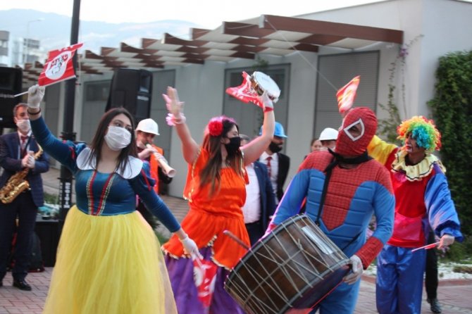 Sökeli Çocuklara Bayyram Jesti