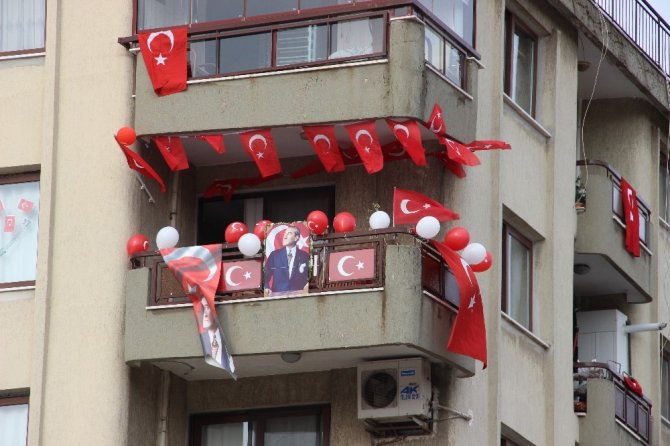 Manisa’da Korona Tedbirleri Altında 23 Nisan Kutlaması