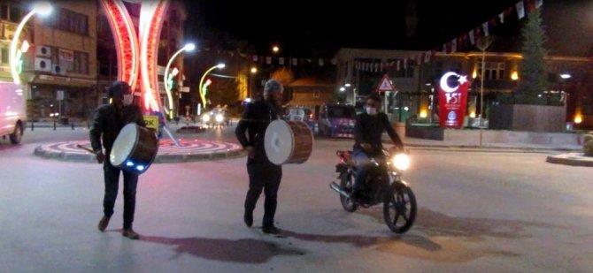 Motorize Ramazan Davulculardan, Korona Virüs Tedbirleriyle İlgili Maniler