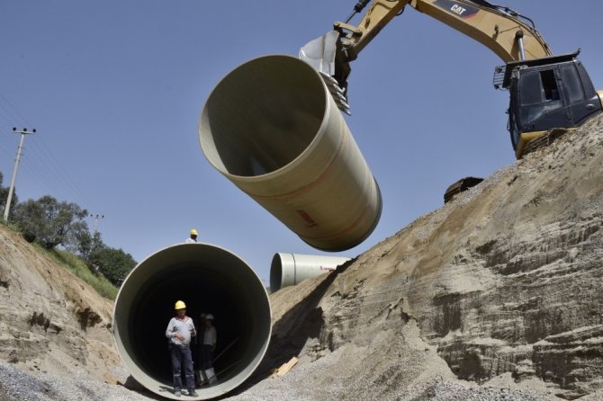 Dsi Suyun Her Damlasına Sahip Çıkıyor