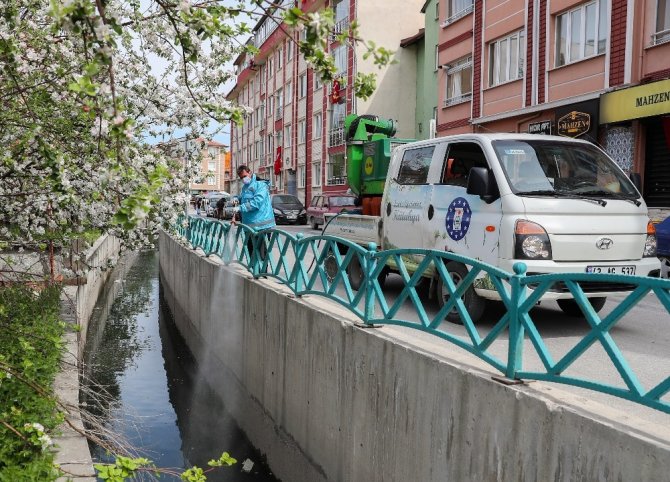 Kütahya’da İlaçlama Ve Dezenfeksiyon Çalışması