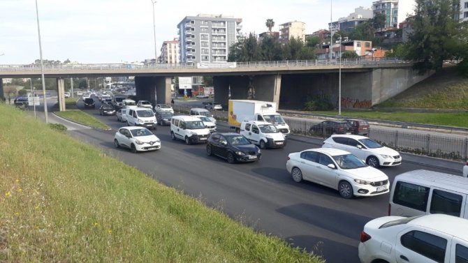 İzmir’de 4 Günlük Kısıtlamanın Ardından İlk İş Gününde Yoğunluk