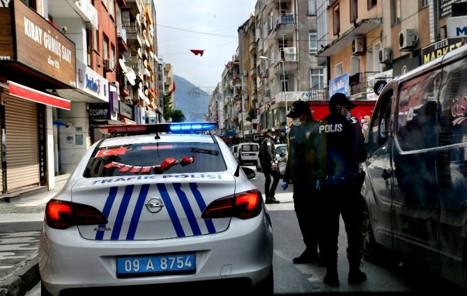 Söke’de 4 Günlük Sokağa Çıkma Kısıtlamasına Uymayan 46 Kişiye Ceza