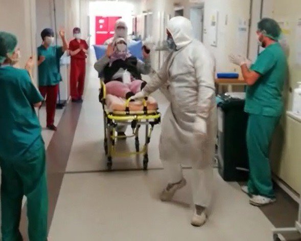 İzmir’de İyileşen Hastalar Bir Bir Taburcu Oluyor