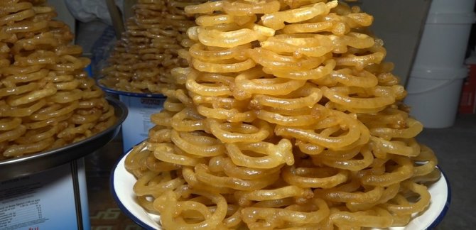 Bu Tatlı Sadece 30 Gün Yapılıyor