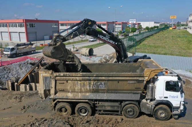Büyükşehir Astis’te Çalışmalarını Sürdürüyor