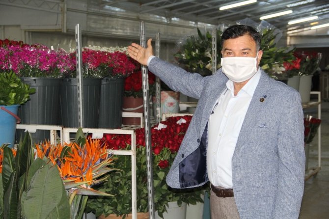 Çiçekçiler Anneler Günü’ne Hazır