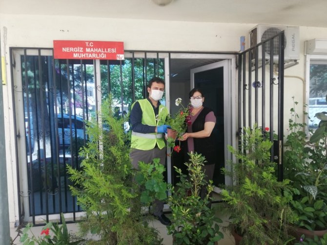 Kadın Muhtarlara Anneler Günü Sürprizi