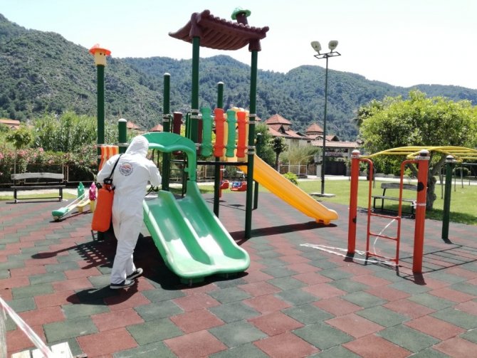 Marmaris’te Parklar Çocukları Bekliyor