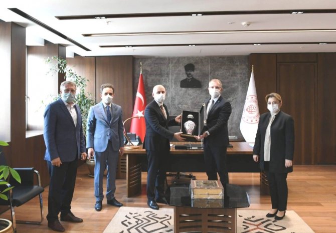 Başkan Ceyhun Ve Milletvekillerinden Bakanlara Ziyaret