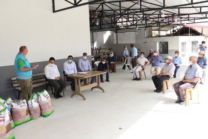 33 Çiftçiye ’’Zirve Fasulye’’ Tohumu Dağıtıldı