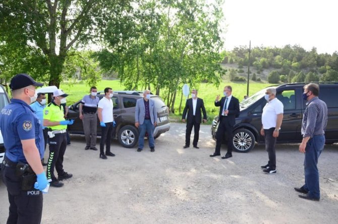 Başkan Ceyhun, Hisarcık’ta Korona Virüs Önlemlerini Yerinde İnceledi