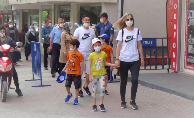 Parklar, Caddeler Miniklerle Şenlendi