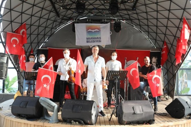 Online Konser Marmaris’i Coşturdu