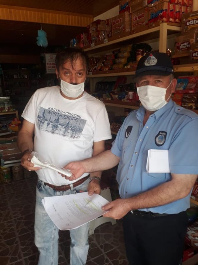 Belediyeden İlçedeki Tüm Esnaflara Maske Desteği