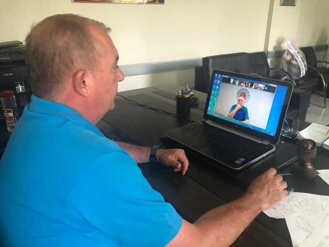 Tzob Genel Başkanı Bayraktar, Manisa Çiftçisiyle İlgili Bilgi Aldı