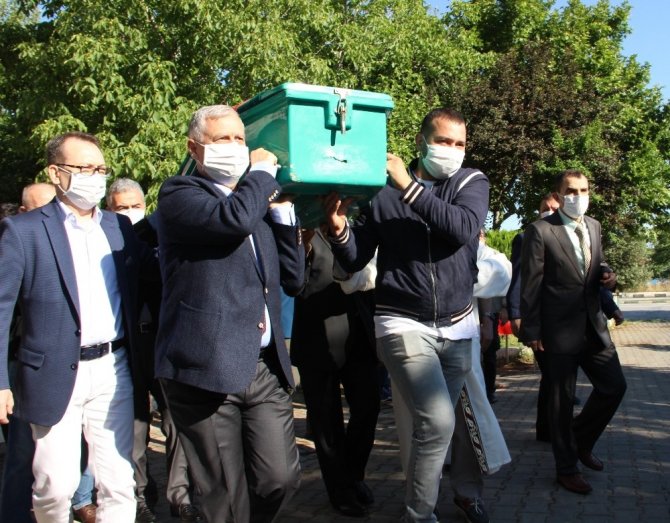 Kara Kuvvetleri Komutanı Dündar, Annesini Son Yolculuğuna Uğurladı