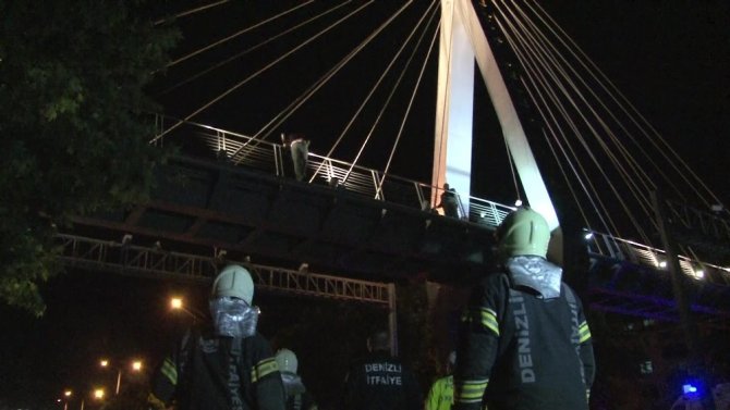 Sokağa Çıkma Kısıtlamasında Alkollü Şahsın Üst Geçitte İntihar Girişimi