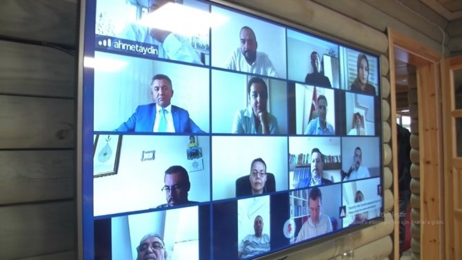 Bakan Pakdemirli, Video Konferans Aracılığıyla Ak Parti İzmir İl Teşkilatı İle Bayramlaştı