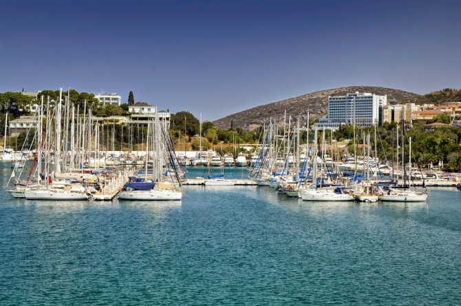 40 Yatçı Bayramı Kuşadası’nda Marina İçinde İzole Şekilde Geçiriyor