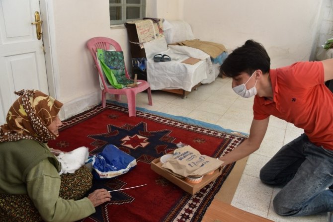 Yunusemre Ramazan’da Da Vatandaşının Yanındaydı