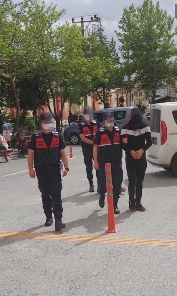 Ses Sistemi Hırsızları Yakayı Ele Verdi