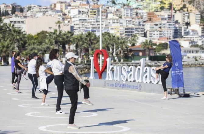 Sosyal Mesafeli Sabah Sporu