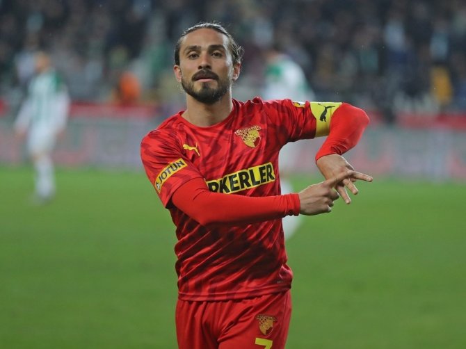 Kampüsten Yeşil Sahalara Uzanan ‘İyilik’ Seferberliği