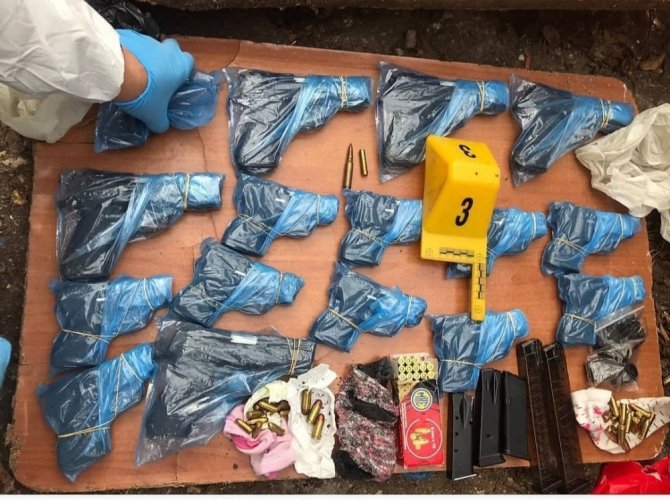 Türkiye-ingiltere Arasında Silah Kaçakçılığı Yaptığı İddia Edilen Suç Örgütüne Operasyon