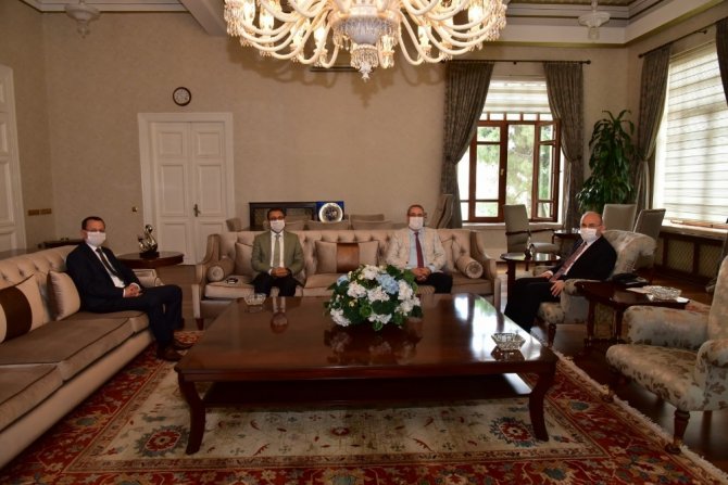 Vali Karadeniz’e Hem Ziyaret Hem Bilgilendirme