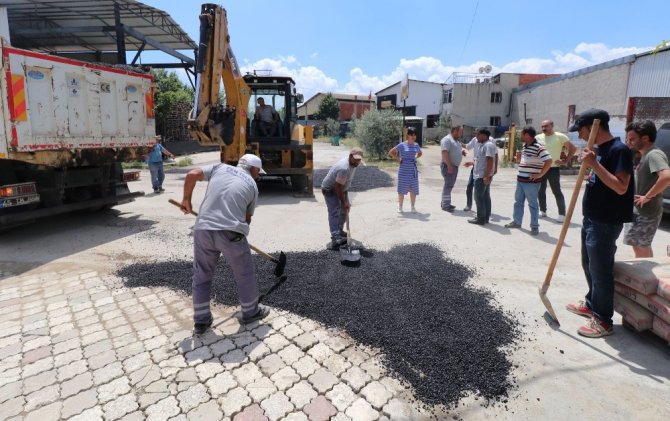 Turgutlu Belediyesinden Koşukırı Mevkisinde Yoğun Mesai