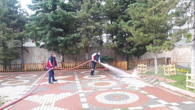 Emet’te Dezenfekte Çalışmaları Aralıksız Devam Ediyor