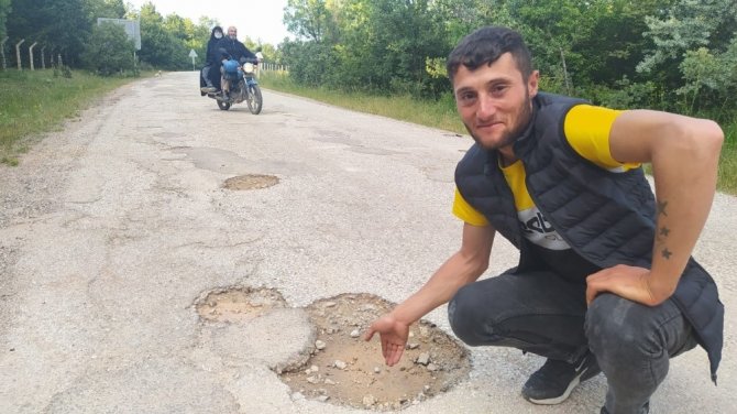 Yol Değil Adeta Köstebek Yuvası
