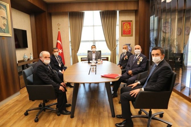 Şehit Ve Gazi Derneklerinden Tebrik Ziyareti